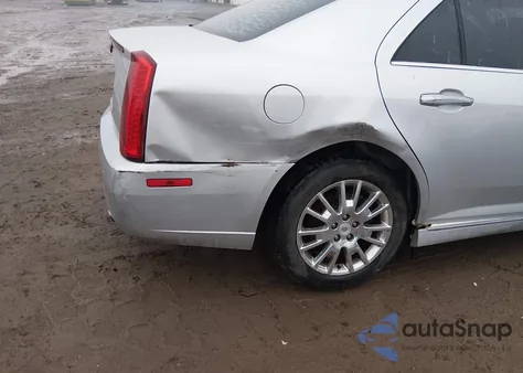 2010 Cadillac Sts Luxury Package z USA, uszkodzony, nr VIN 1G6DU6EV2A0145932